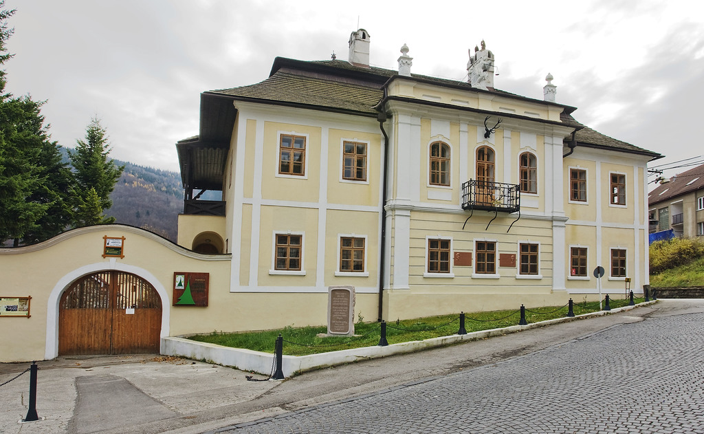 Budova Oravského komposesorátu v Oravskom Podzámku Obrázok Budova Oravského komposesorátu v Oravskom Podzámku