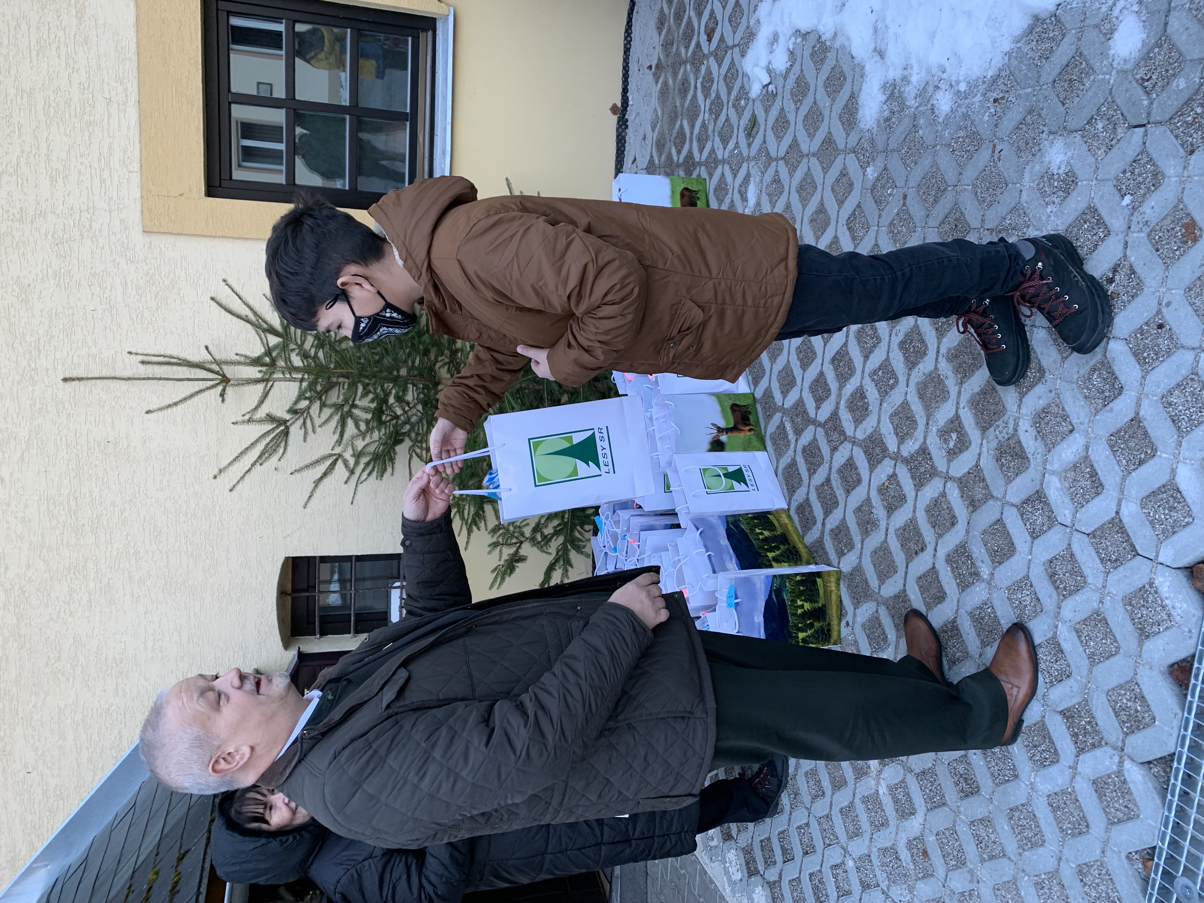 Stromček pod stromček 2021 Stromček pod stromček 2021