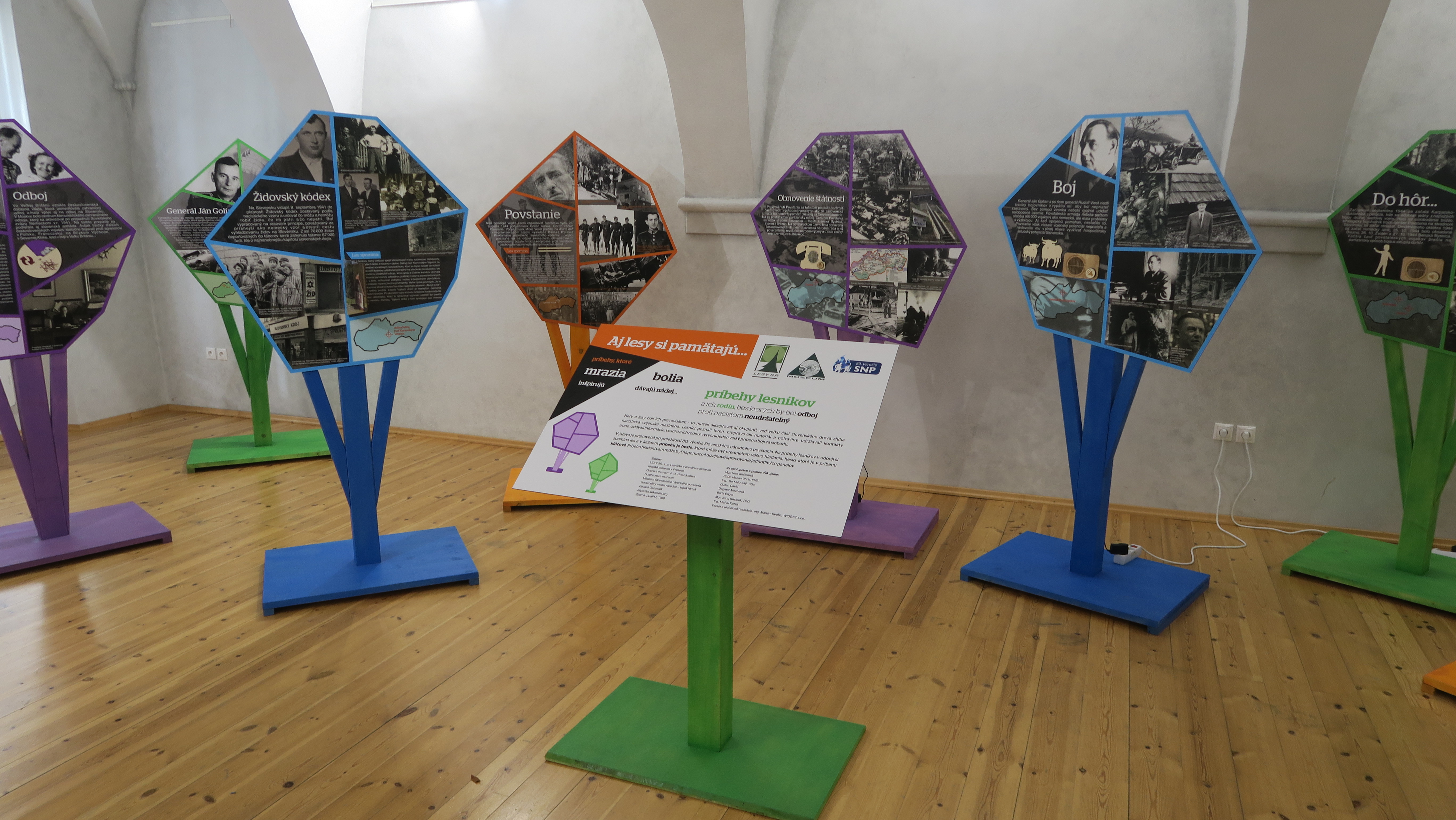 Výstava Aj lesy si pamätajú... Výstava Aj lesy si pamätajú...