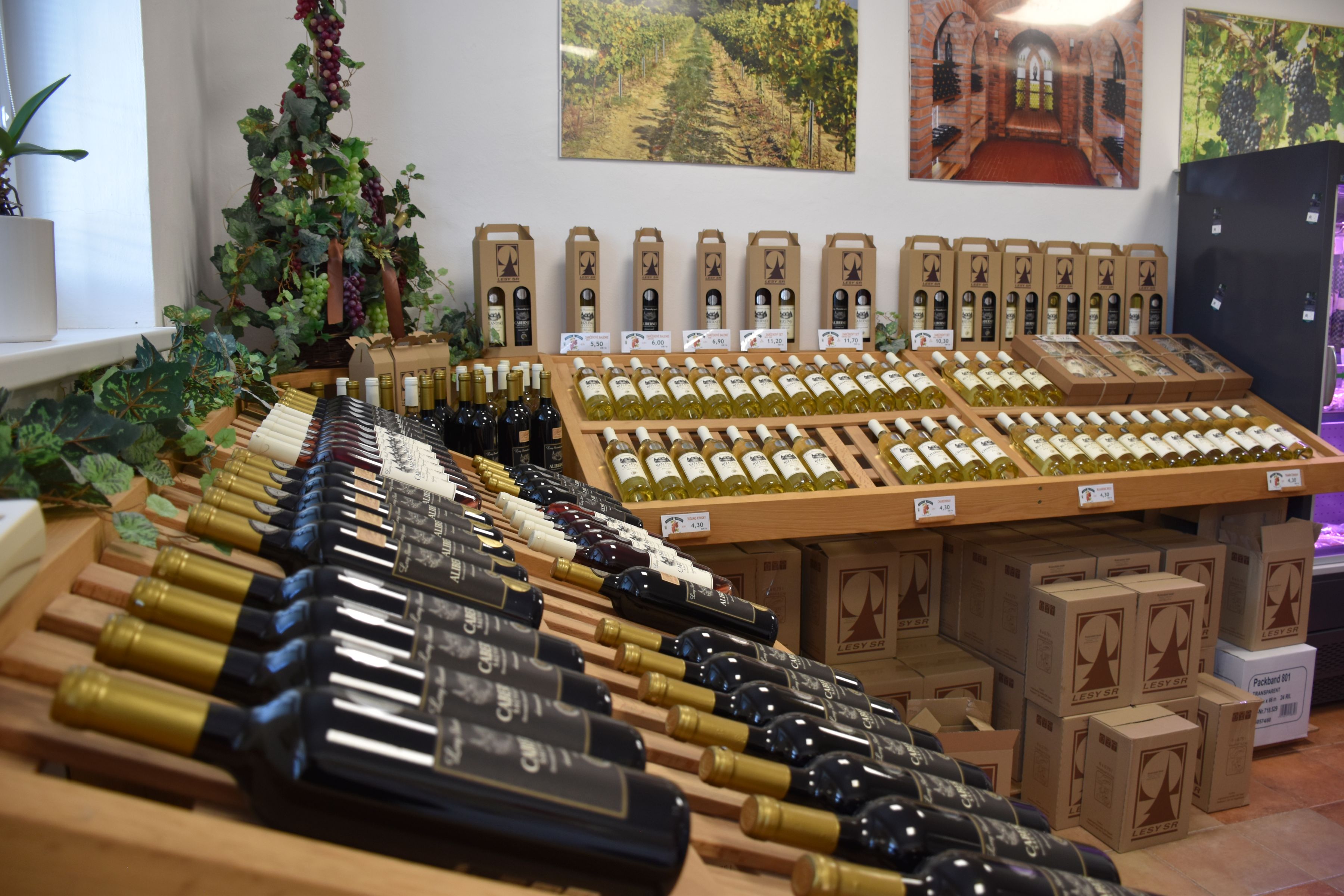 Predajňa Topoľčianky Predajňa Topoľčianky